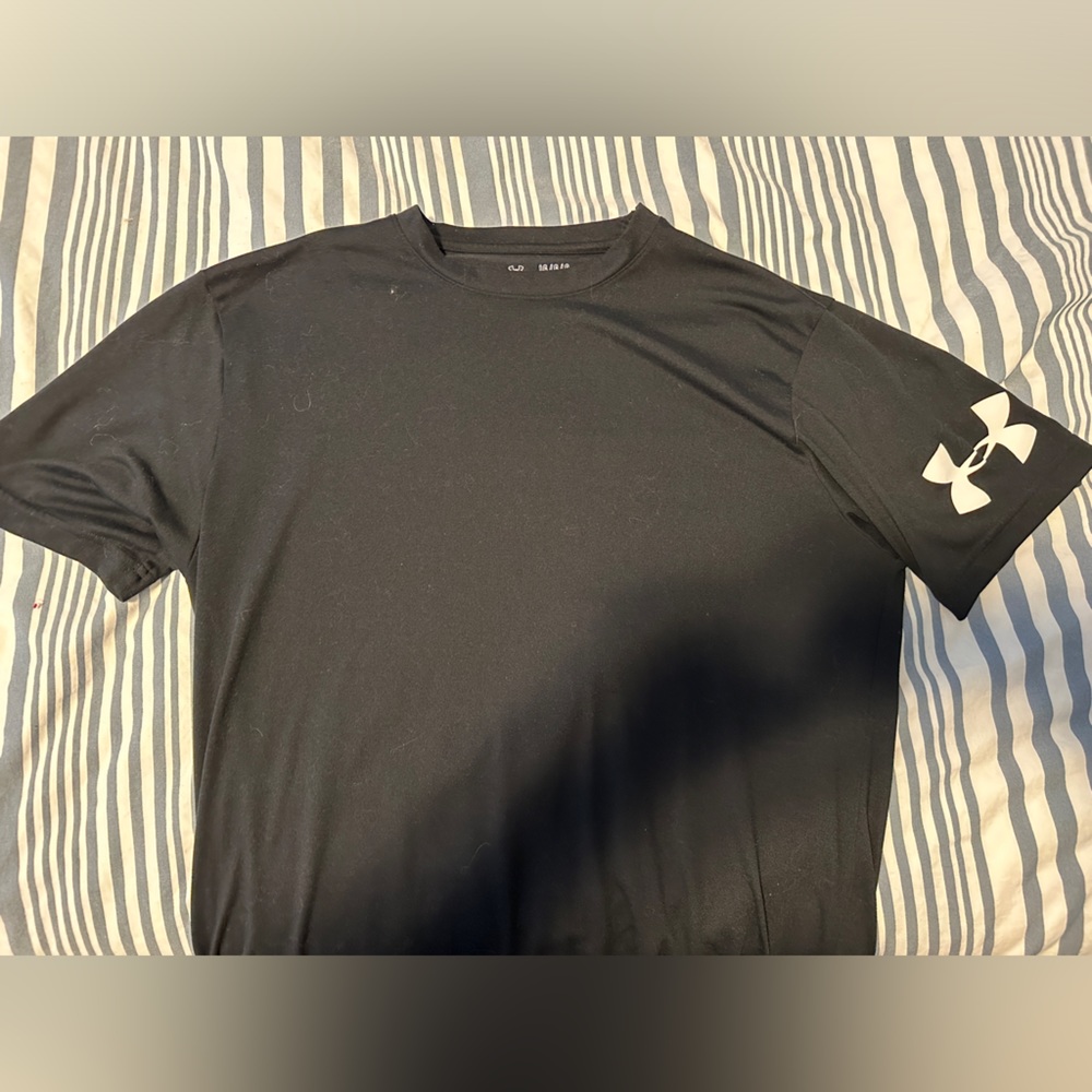 Under armor workout shirt